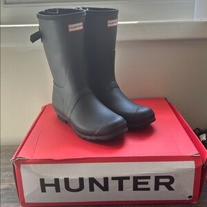 Hunter Boots short women’s size 9 Black